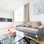Hyde Park Place
